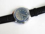 VOSTOK vintage mechanisch horloge met kaleder USSR van de 80, Sieraden, Tassen en Uiterlijk, Horloges | Heren, Ophalen of Verzenden