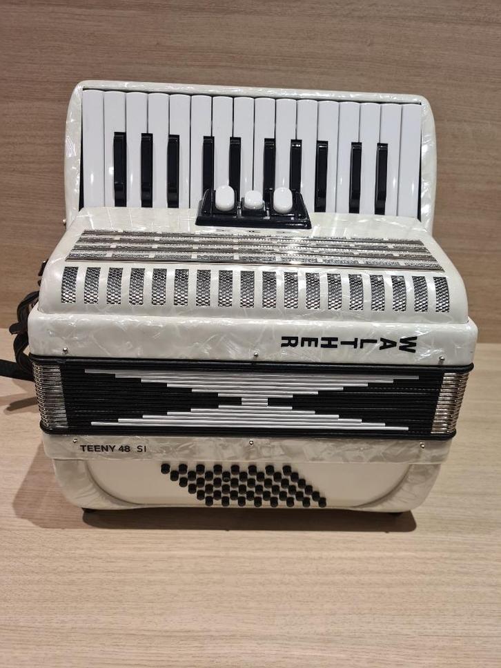 Walther Teeny 48 SI White occasion accordeon 5,6 kg, Muziek en Instrumenten, Accordeons, Gebruikt, Toetsaccordeon, 48-bas, Weltmeister