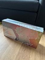Prismatic evolutions super premium collection sealed, Ophalen of Verzenden, Zo goed als nieuw