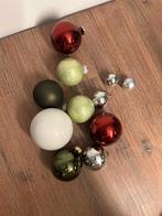 11 kerstballen diverse maten en kleuren, Diversen, Kerst, Ophalen of Verzenden, Gebruikt