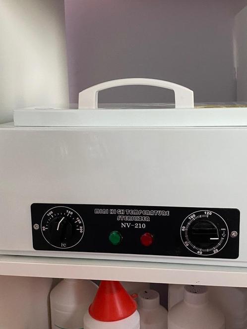 Hete lucht sterilisator – Voor manicure/pedicure instrumente, Witgoed en Apparatuur, Ovens, Zo goed als nieuw, Vrijstaand, Oven