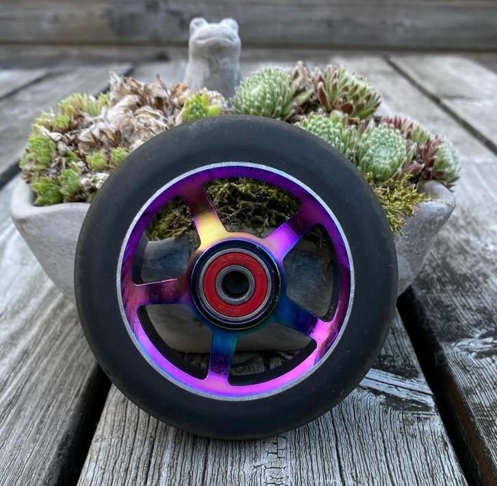 Mooi 100mm stuntstep wiel, Sport en Fitness, Overige Sport en Fitness, Zo goed als nieuw, Ophalen of Verzenden