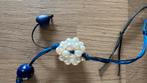 Ketting met parels en blauwe accenten, Sieraden, Tassen en Uiterlijk, Kettingen, Blauw, Ophalen of Verzenden, Zo goed als nieuw