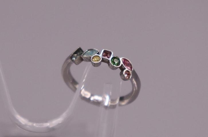Melano Friends ring | maat 54 | staal met zirkonia, Sieraden, Tassen en Uiterlijk, Ringen, Zo goed als nieuw, Dame, 17 tot 18