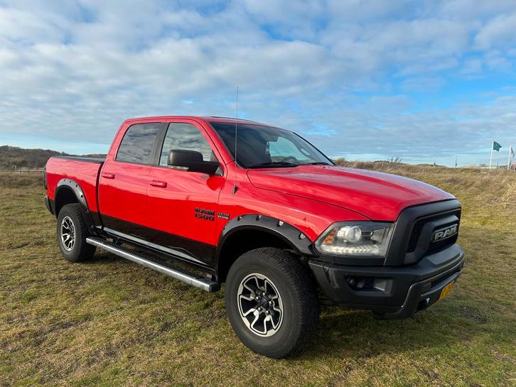 Dodge RAM Rebel 2016 - 4X4 - 5.7 Hemi V8 MARGE AUTO!! V8, Auto's, Bestelauto's, Bedrijf, Dodge, Euro 6, Geïmporteerd, Rood, Ophalen