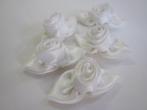 Aanbieding grote witte roosjes van zijde 5 voor €1.00, Verzenden, Nieuw, Applicatie