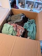 Grote box (merk)dameskleding maat M en enkele S en L i, Ophalen, Zo goed als nieuw