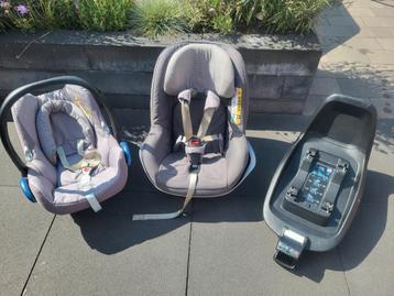 Mooie set van het merk Maxi Cosi beschikbaar voor biedingen