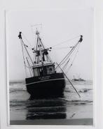 Stranding garnalenkotter YE-138 Wilhelmina uit Yerseke., Verzamelen, Scheepvaart, Ophalen of Verzenden, Zo goed als nieuw