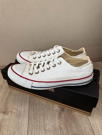 Witte Converse All Stars canvas sneaker maat 39 beschikbaar voor biedingen