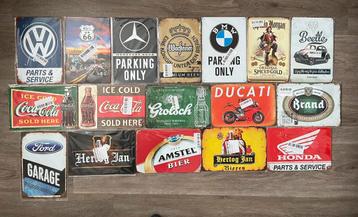 Metalen mancave wandborden.                       3 voor €20 beschikbaar voor biedingen