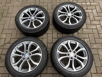 Originele Mercedes 17" breedset + winterbanden C klasse ZGAN beschikbaar voor biedingen