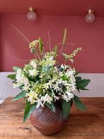 Bloemstuk met kunstbloemen, Huis en Inrichting, Woonaccessoires | Kunstplanten en Kunstbloemen, Ophalen, Zo goed als nieuw, Binnen