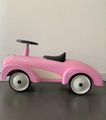 Roze loopauto retro beschikbaar voor biedingen