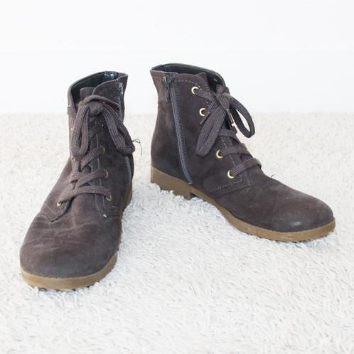 Prachtige Suede Indigo Veter Schoenen s21 (Maat 38) € 40,-, Kleding | Dames, Schoenen, Zo goed als nieuw, Overige typen, Grijs