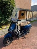 Capri Scooter incl beenkleed en hangslot, Zo goed als nieuw, Benzine, Ophalen, Overige merken