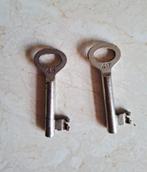 2 oude sleutels, nummer 48, Ophalen of Verzenden