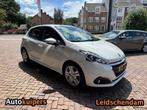 Peugeot 208 1.2 PureTech Signature, Gebruikt, Euro 6, 1199 cc, Wit