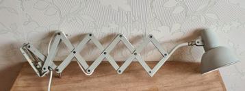 te koop: metalen SIS schaarlamp, industrieel, retro vintage beschikbaar voor biedingen