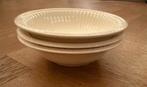 3 Wedgwood Edme schaaltjes 15 cm, Huis en Inrichting, Keuken | Servies, Ophalen of Verzenden, Wedgwood, Aardewerk, Schaal of Schalen