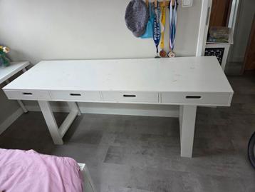 Superleuk houten bureau! beschikbaar voor biedingen