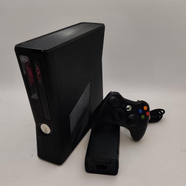 Xbox 360 Slim 250GB Compleet met Controller nu voor €79.99, Spelcomputers en Games, Spelcomputers | Xbox 360, Zo goed als nieuw