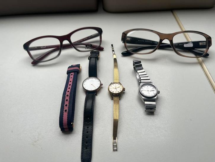 3 pasr horloges plus bril montuur, Sieraden, Tassen en Uiterlijk, Horloges | Dames, Zo goed als nieuw, Overige merken, Ophalen of Verzenden