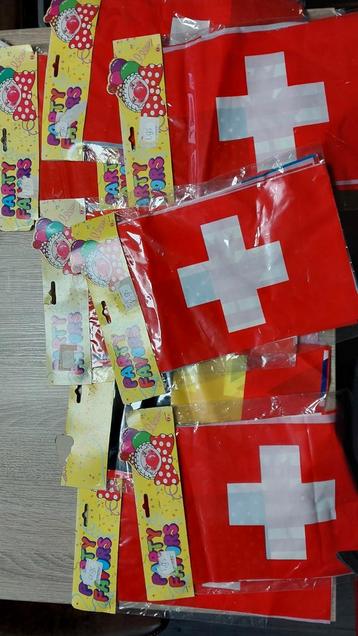 Vlaggenlijnen Diverse Landen - Feestelijk! beschikbaar voor biedingen