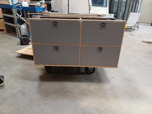 BROVER VLOERLADES (1047) L 143  B 122  H 55  PRIJS € 499, Auto diversen, Auto-accessoires, Zo goed als nieuw, Ophalen