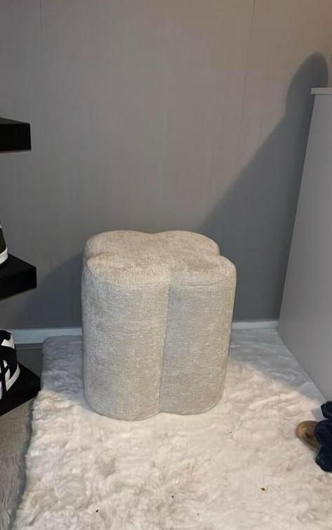 Poef leenbakker, Huis en Inrichting, Banken | Voetenbanken en Poefen, Zo goed als nieuw, Minder dan 50 cm, Rond, Ophalen of Verzenden