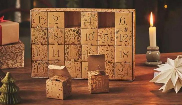 Adventskalender edelstenen, Verzamelen, Mineralen en Fossielen, Overige typen, Ophalen of Verzenden