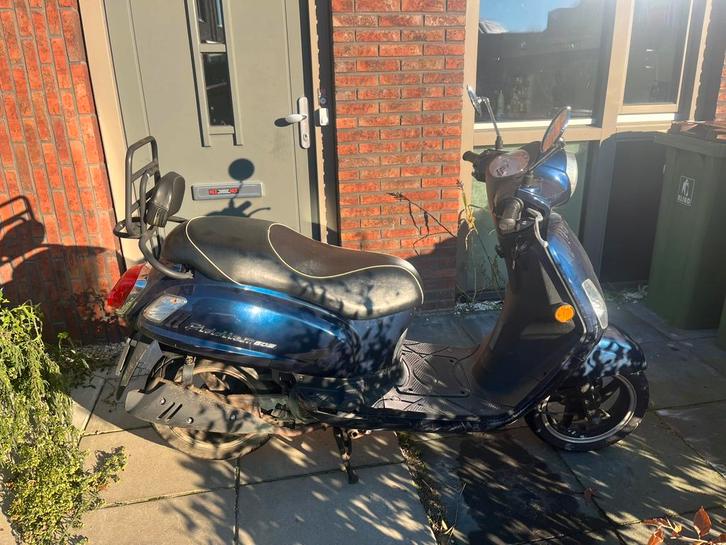 Scooter Sym Fiddle 50s, Fietsen en Brommers, Scooters | Overige merken, Zo goed als nieuw, Benzine, Ophalen of Verzenden