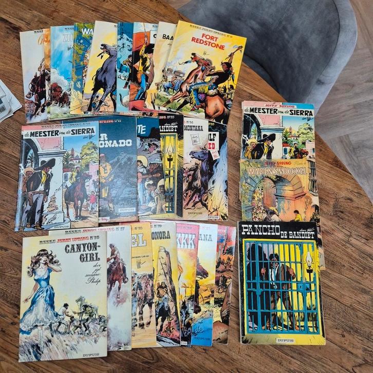 Jerry Spring - 1 tm 22 + 3 oude albums, Boeken, Stripboeken, Gelezen, Meerdere stripboeken, Ophalen