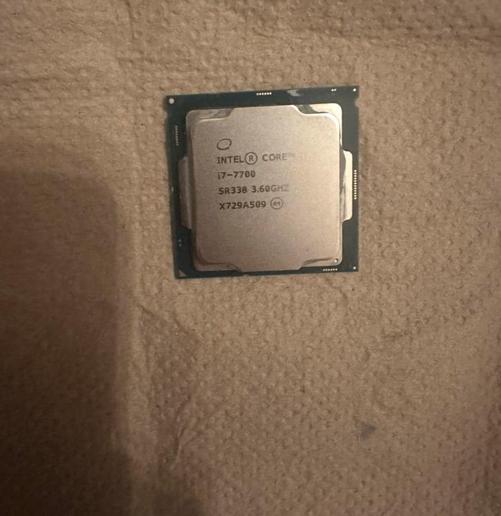 Intel Core i7-7700 – 3.6 GHz – Werkend, Computers en Software, Processors, Zo goed als nieuw, 3 tot 4 Ghz, Ophalen of Verzenden