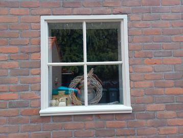 Hardhouten kozijnen dubbel glas  beschikbaar voor biedingen