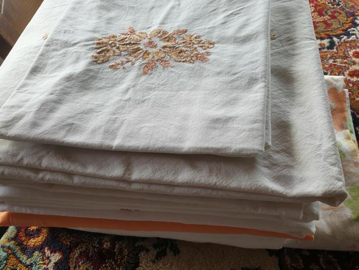 Vintage 1 persoons lakens met borduursel,  en kussenslopen., Huis en Inrichting, Slaapkamer | Beddengoed, Ophalen of Verzenden