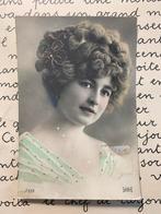 Dame met krullen, Ophalen of Verzenden, Voor 1920, Gelopen, Overige thema's