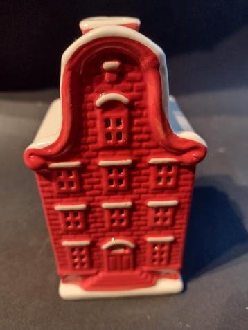 postcodeloterij klokgevelhuisje no. 1 met led lampje beschikbaar voor biedingen