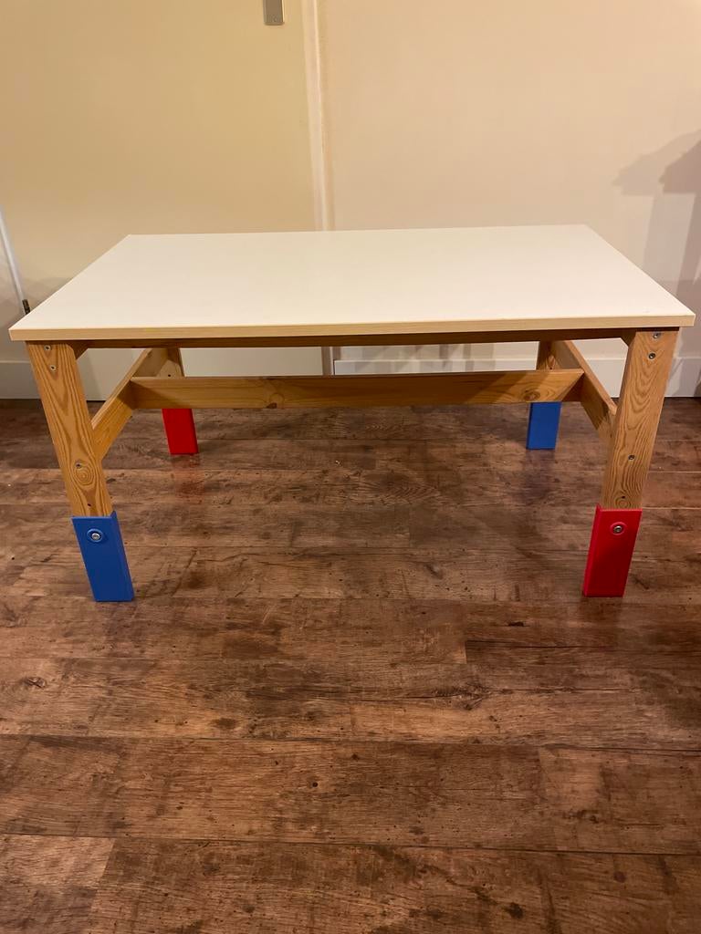 Verstelbare Houten kindertafel / knutseltafel - 100x60x54 cm, Ophalen, Gebruikt, Tafel(s)
