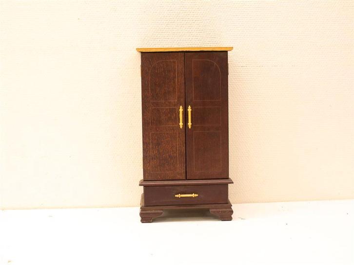 Houten poppenkast 33497, Verzamelen, Poppenhuizen en Toebehoren, Gebruikt, Poppenhuis, Ophalen of Verzenden