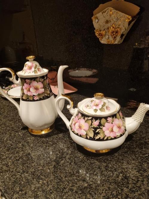 Albertha rose servies uitgebreid, Antiek en Kunst, Antiek | Servies compleet, Ophalen of Verzenden