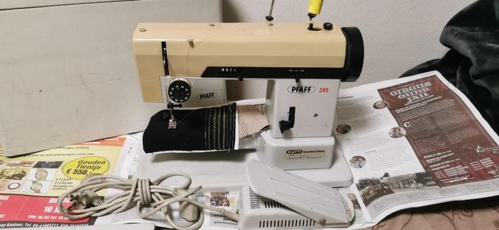 Naaimachine PFAFF 285 Compleet, Hobby en Vrije tijd, Naaimachines en Toebehoren, Zo goed als nieuw, Naaimachine, Pfaff, Ophalen of Verzenden