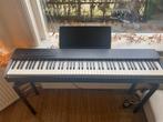 Roland F-20 Digitale Piano, Muziek en Instrumenten, Piano's, Ophalen, Zwart, Digitaal, Zo goed als nieuw