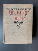 Ina Boudier-Bakker, De Klop op de Deur, Ophalen of Verzenden, Zo goed als nieuw, Nederland