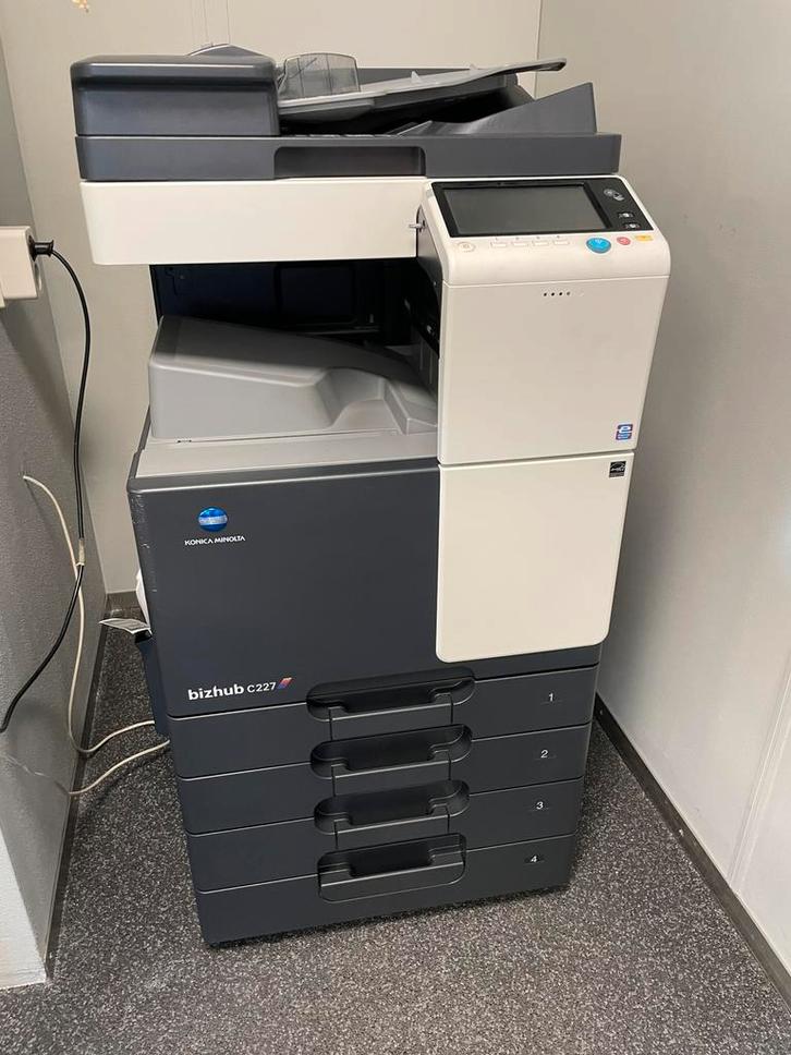 Konica Minolta C227 + diverse parts / toners, Computers en Software, Printers, Zo goed als nieuw, Ophalen