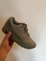 Nike Air Max 1 patch green US6.5/39eu, Ophalen, Zo goed als nieuw, Groen, Sneakers of Gympen