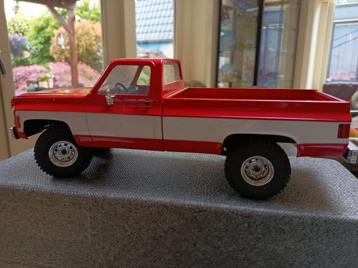 FMS Models 1:18 Chevrolet K10 FCX18 RTR Scaler (K10), Hobby en Vrije tijd, Modelauto's | 1:24, Zo goed als nieuw, Ophalen of Verzenden