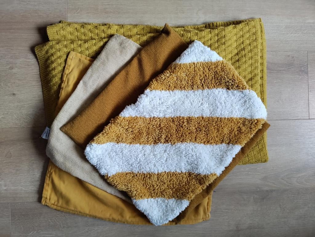 Set van plaid met bijpassende kussenhoesjes okergeel, Ophalen of Verzenden, Gebruikt