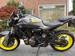 Yamaha mt 07 abs 2017 fluo met handvat verwarming en USB, Motoren, Particulier, Meer dan 35 kW, Handvatverwarming, Naked bike
