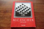 boek - M.C. Escher - Grafiek en tekeningen, Gelezen, Ophalen of Verzenden, Schilder- en Tekenkunst